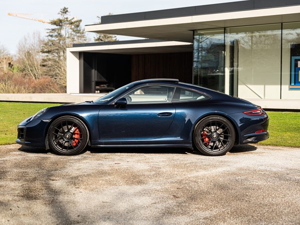 PORSCHE 991.2 C4 GTS COUPE